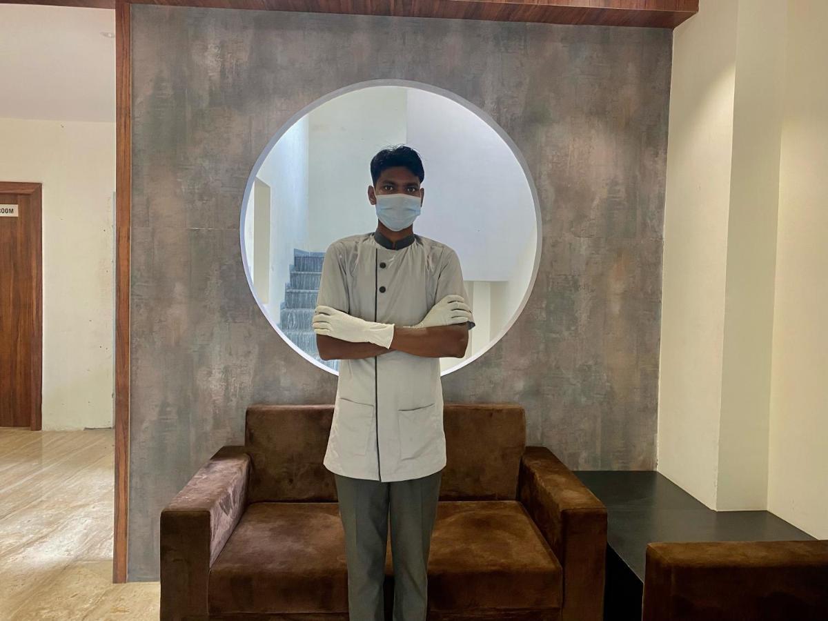 Hotel Vrindavan Palace 3*