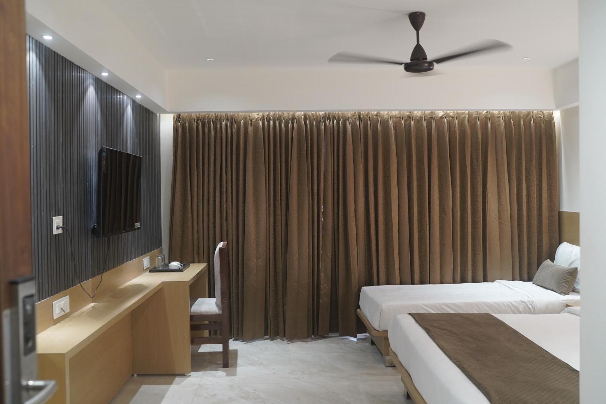 Vrindavan Palace Hotel